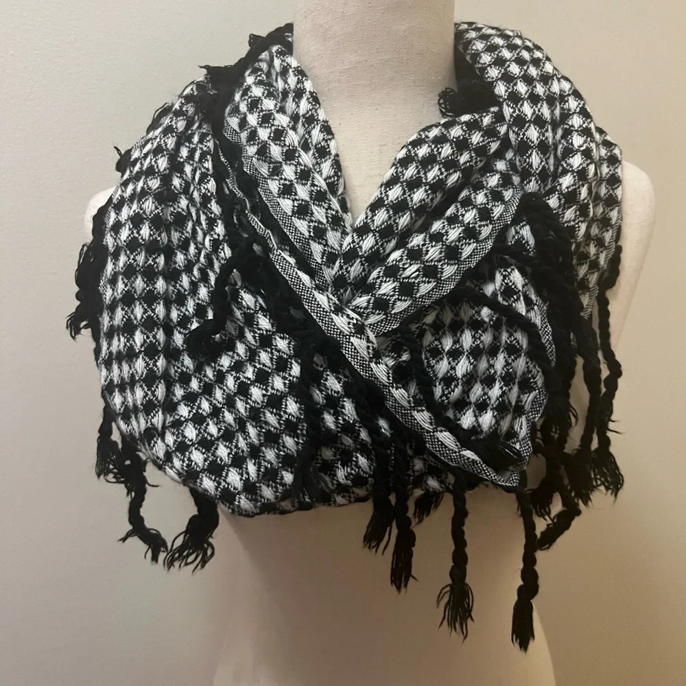 Infinity Scarf - Picture 2 of 4